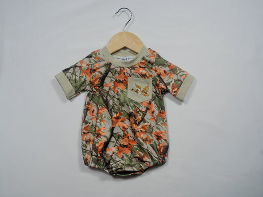 Camo Duck Embroidered Pocket Bubble